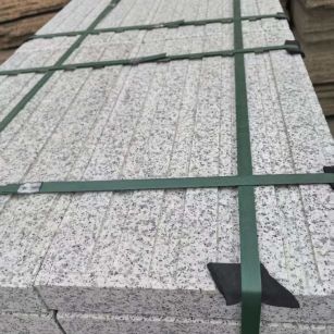 咸阳 白麻花岗岩直行盲道石，盲条，地铺石