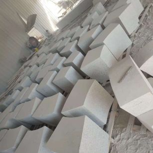 咸阳 白麻花岗岩异形坐凳