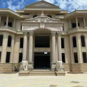 咸阳 黄金麻别墅外墙干挂，大柱，大象，蘑菇石，雕花板