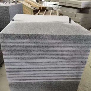 咸阳 芝麻白5公分火烧地铺成品，900*400，规格可定制