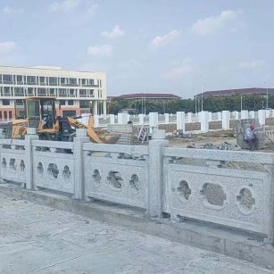 咸阳 白麻花岗岩荔枝面河道栏杆