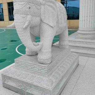 咸阳 白麻花岗岩动物异形石雕-大象