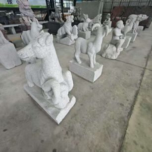 咸阳 芝麻白花岗岩造型立体雕刻——十二生肖