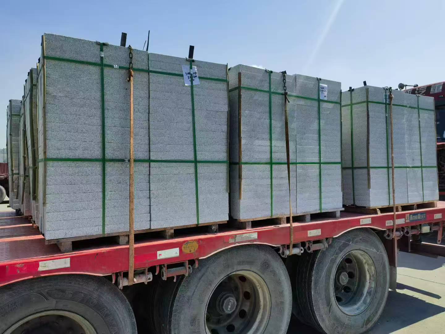 咸阳芝麻白花岗岩出货日常地铺石