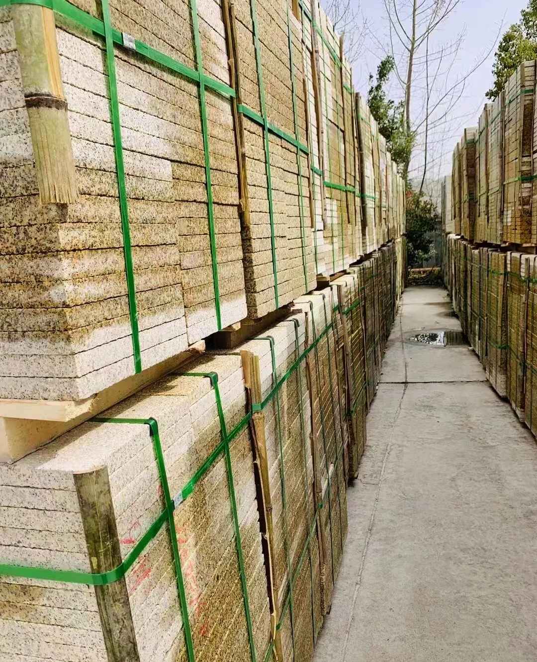 咸阳 黄金麻花岗岩荔枝面地铺石