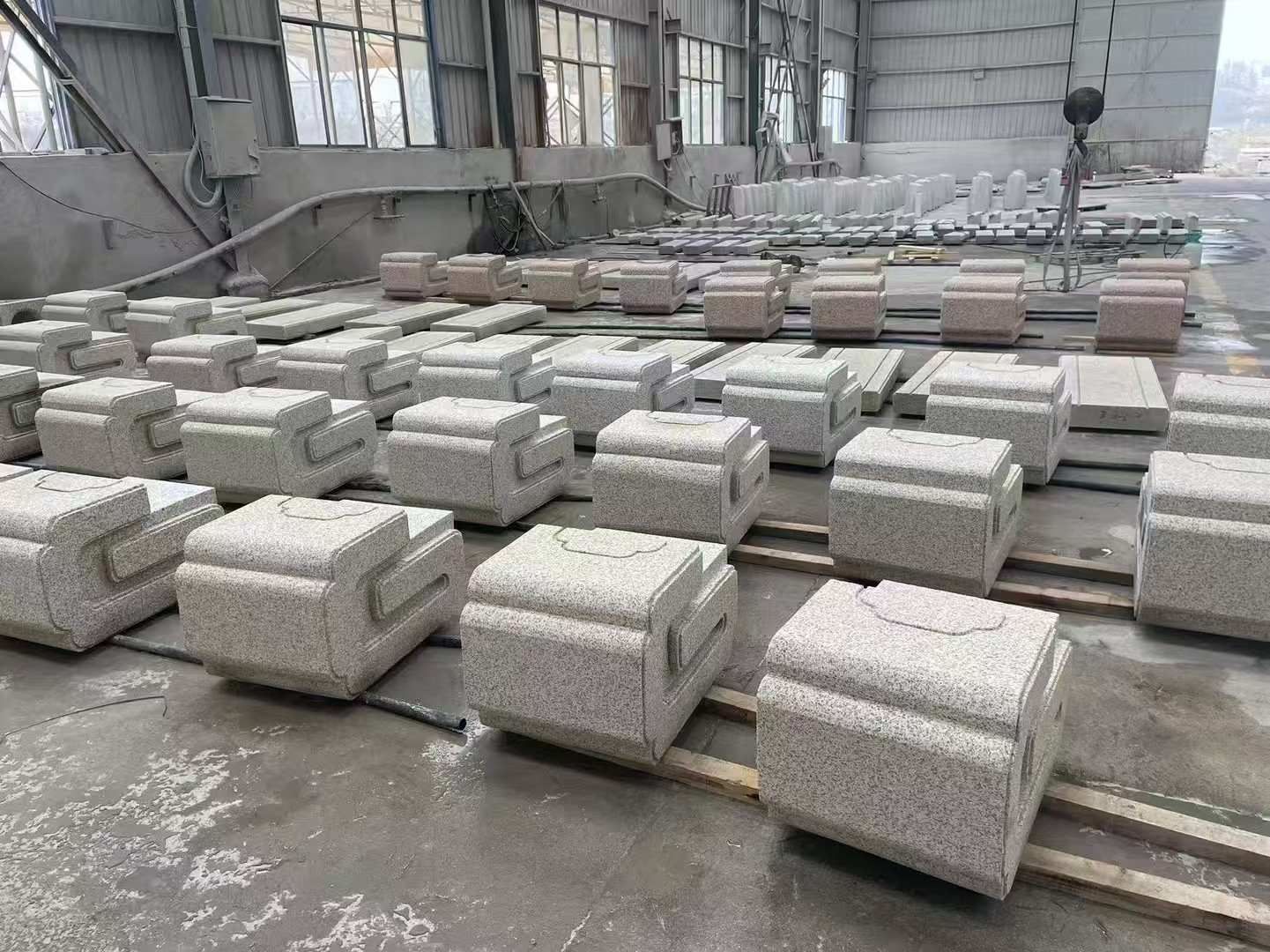 咸阳 白麻花岗岩异形加工-石凳，坐凳