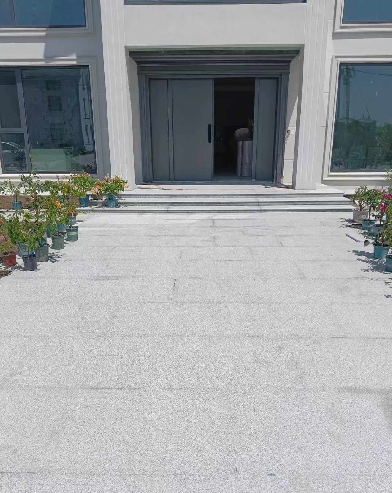 咸阳 芝麻白花岗岩地铺石地面铺装