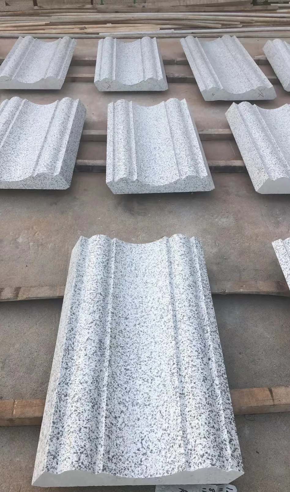 咸阳 白麻花岗岩光面别墅线条