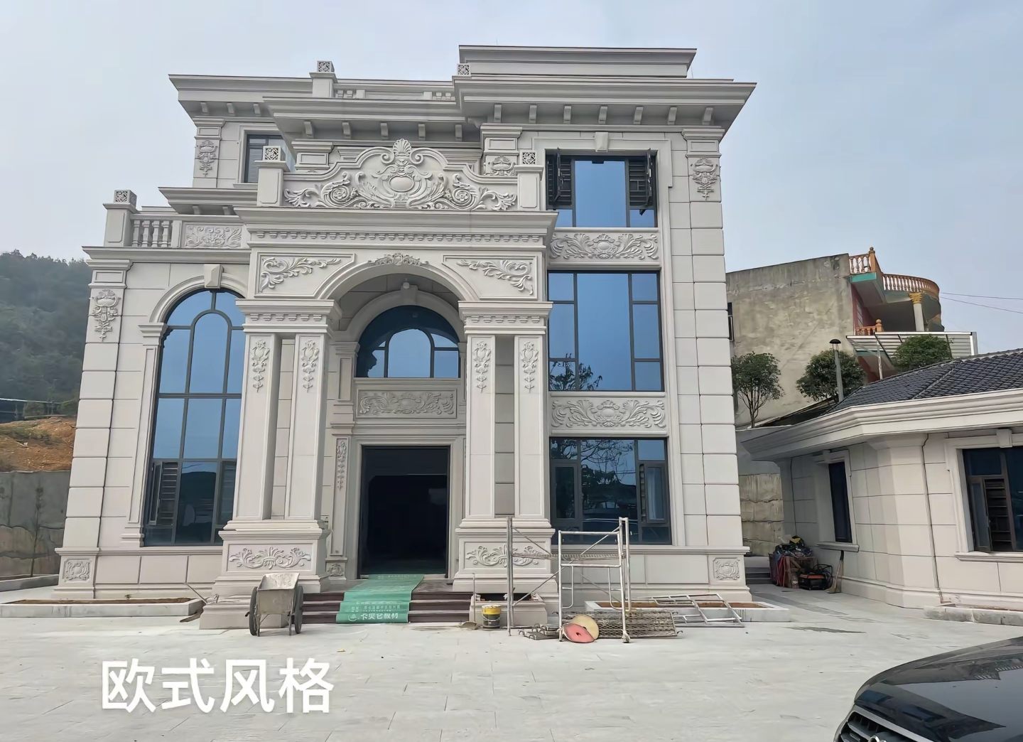 咸阳 白麻花岗岩别墅外墙干挂