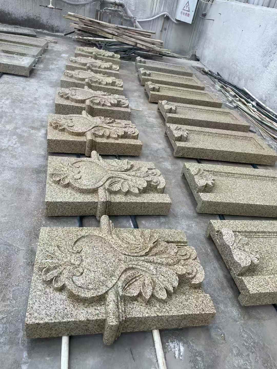 咸阳 黄金麻花岗岩别墅外墙雕刻板