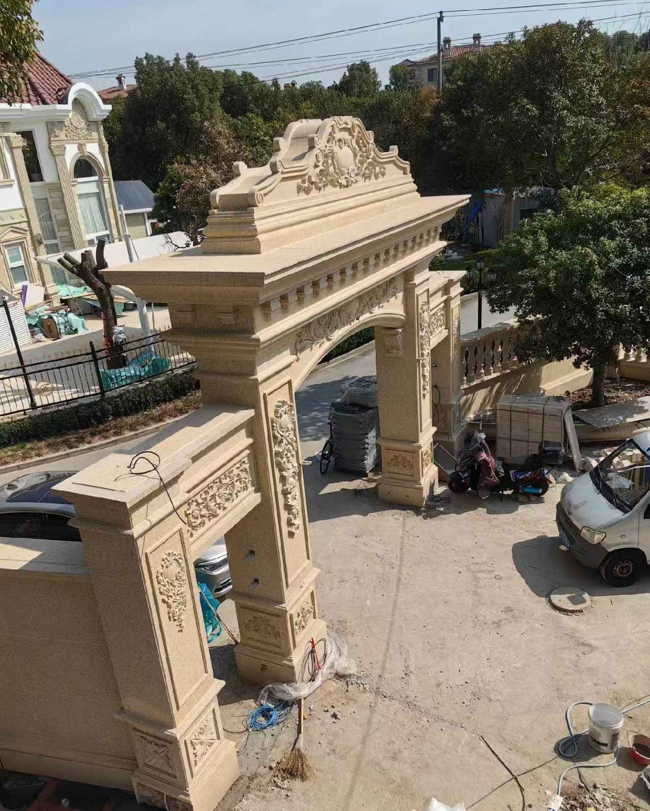 咸阳 黄金麻荔枝面花岗岩别墅门楼