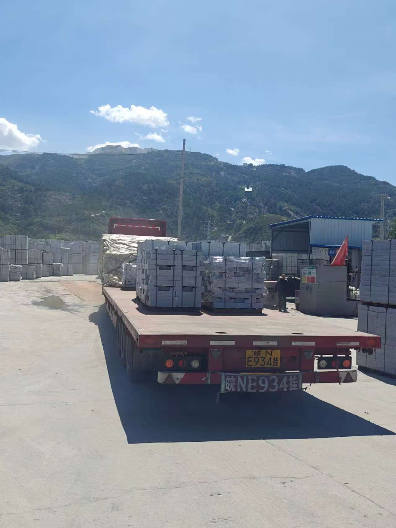 咸阳 芝麻白仿形路沿石，直形路沿石