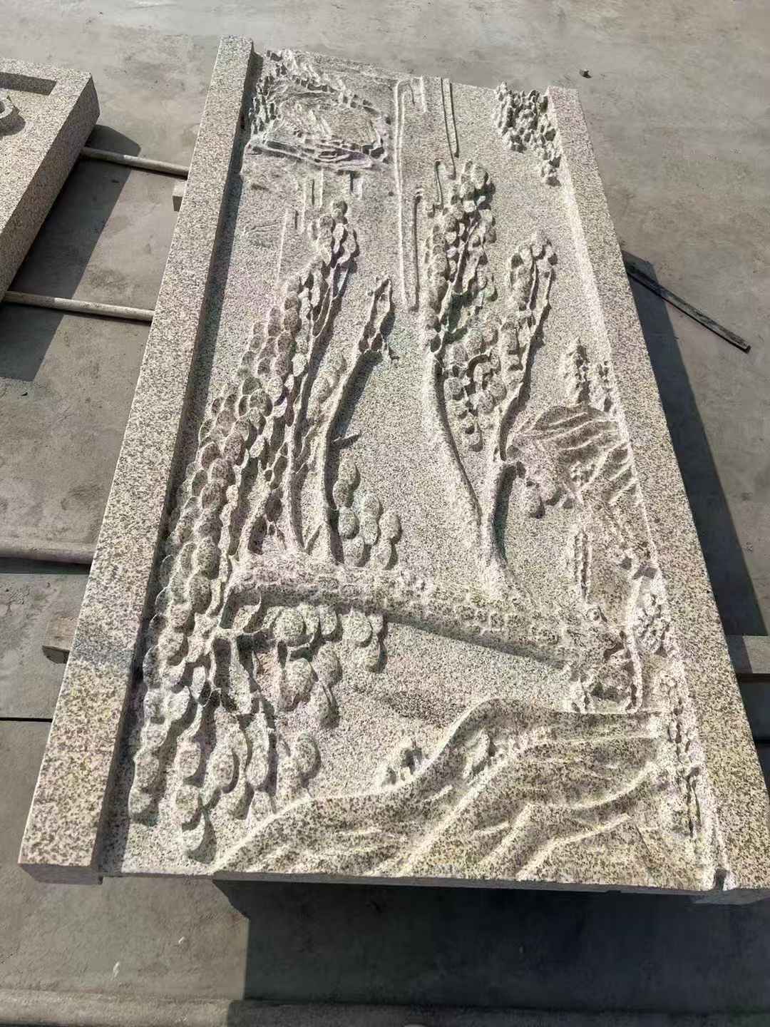 咸阳 黄金麻雕刻板浮雕迎客松