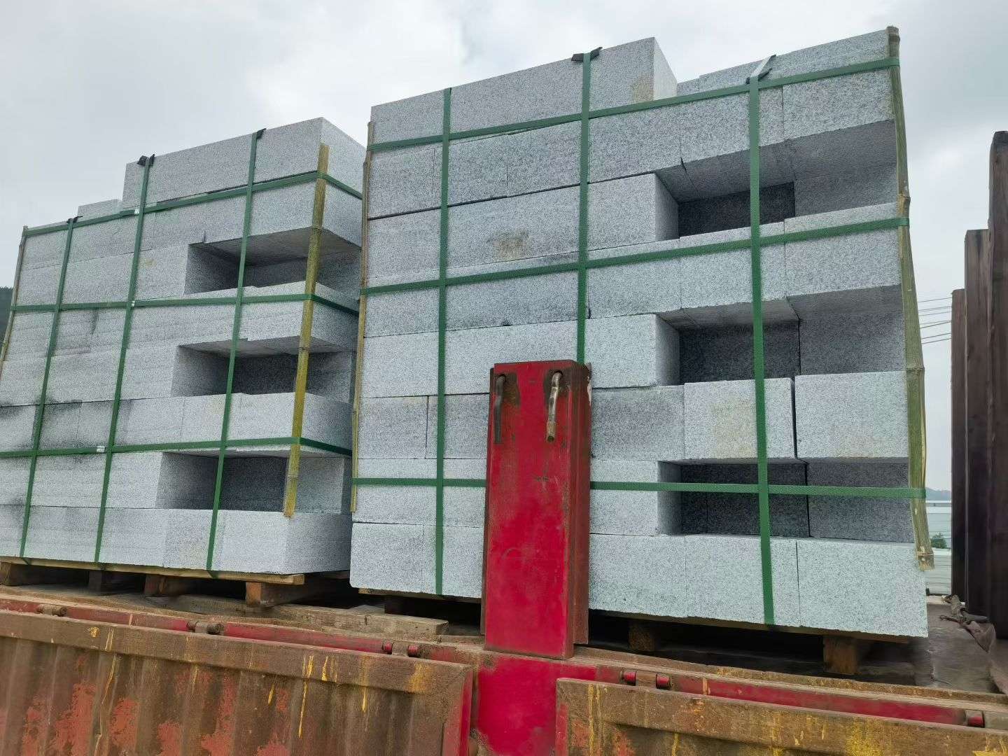 咸阳 芝麻白花岗岩路沿石，平石，路侧石，马路牙子，路缘石，立缘石，平缘石等