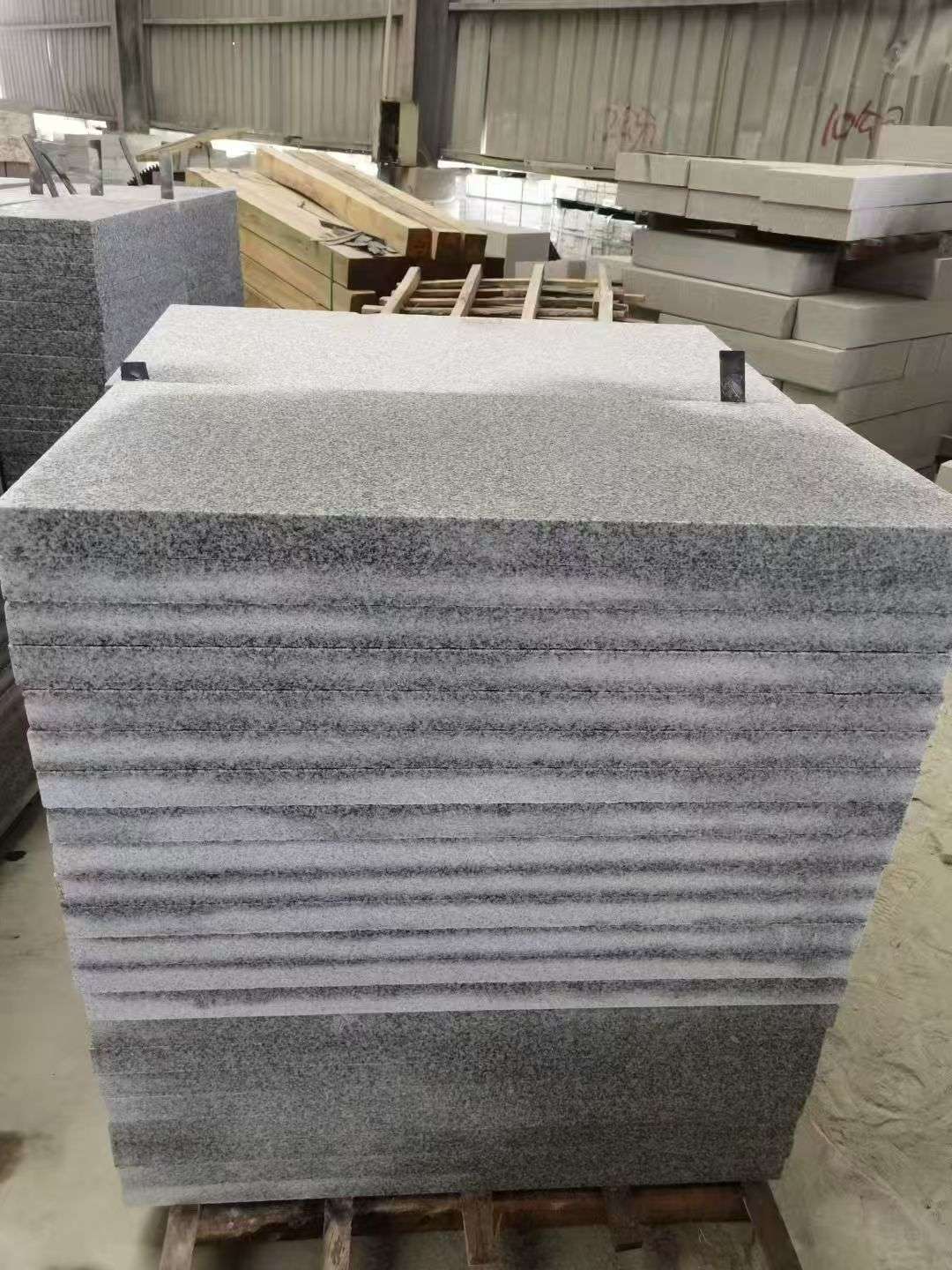 咸阳 芝麻白5公分火烧地铺成品，900*400，规格可定制