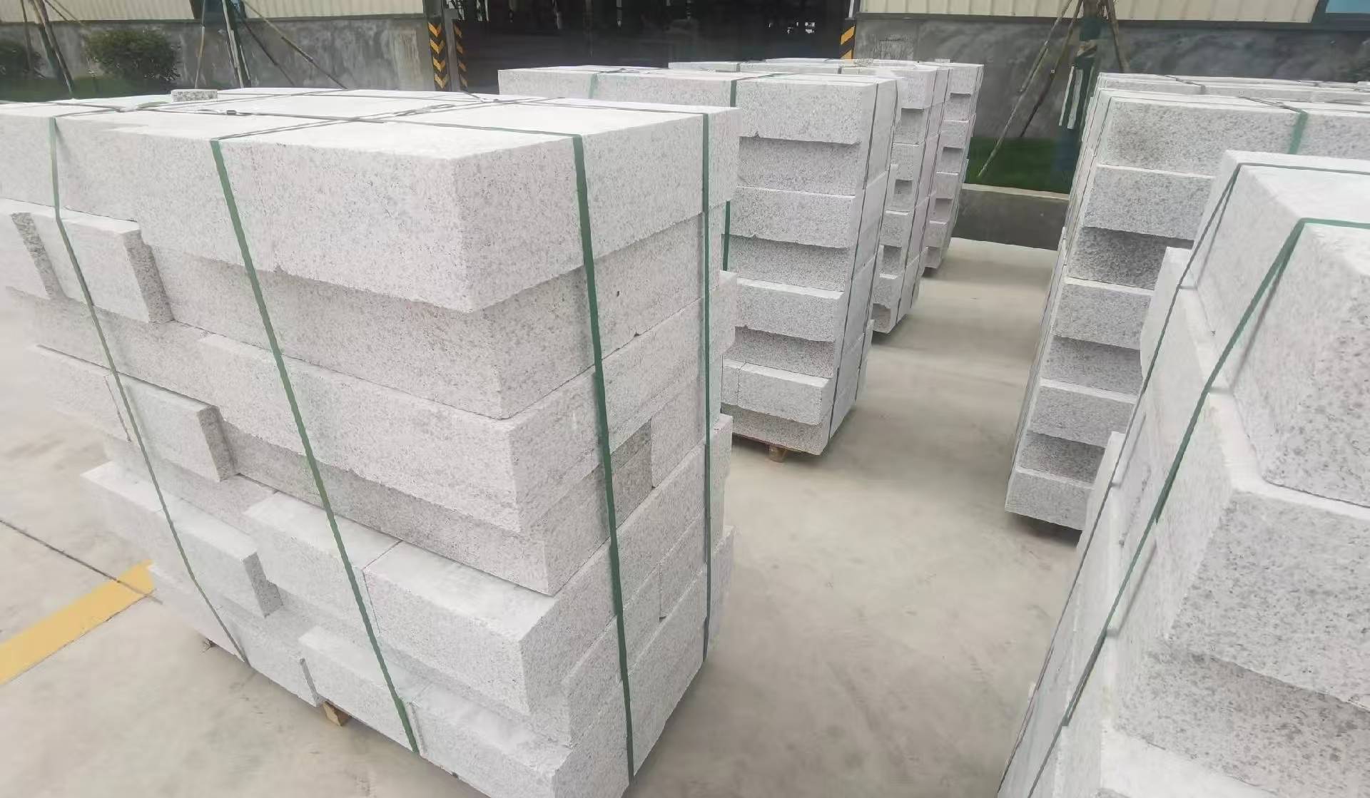 咸阳 白麻花岗岩路沿石，立缘石，平缘石，路牙石，道牙石，马路牙子等