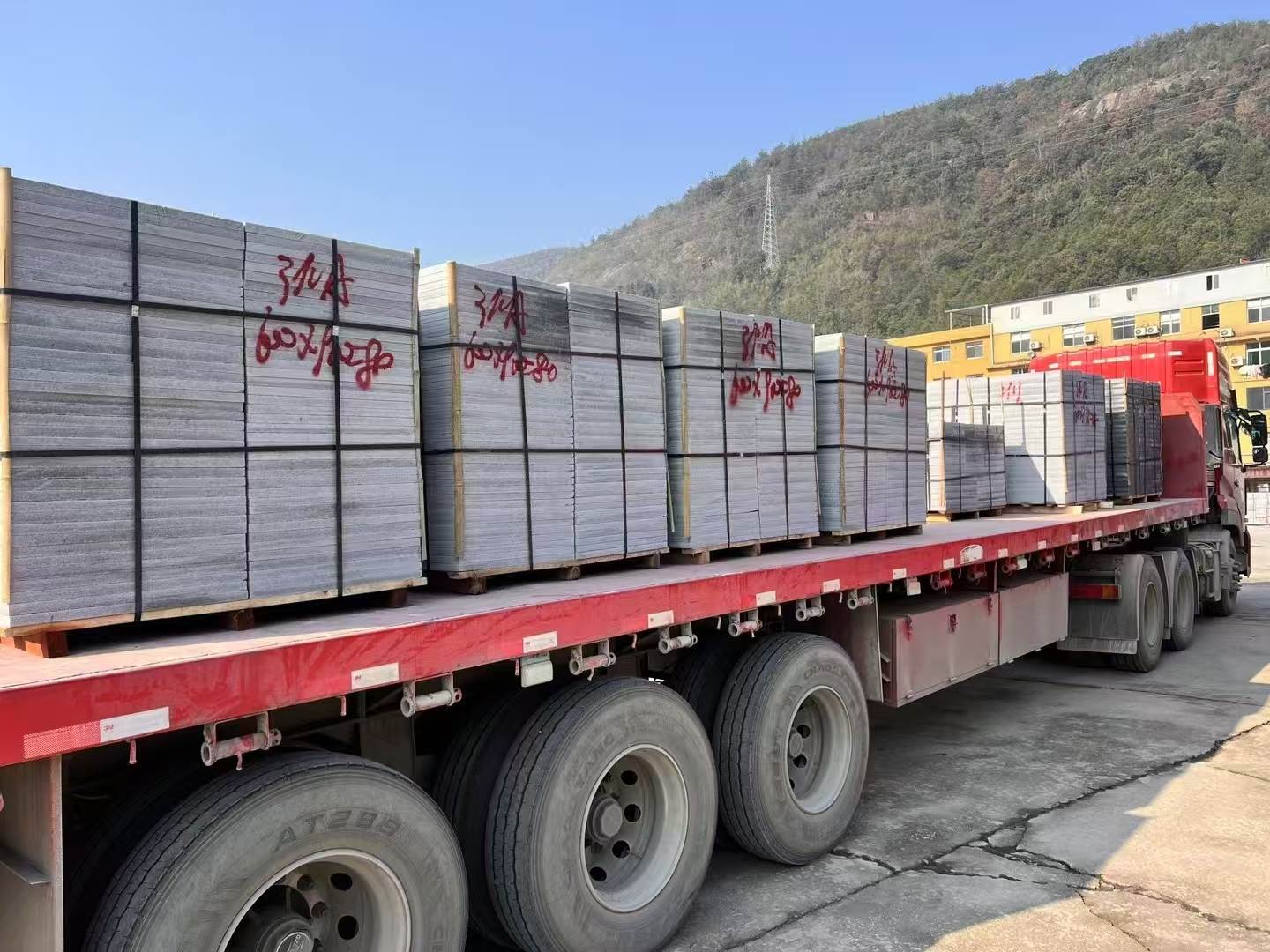 咸阳 芝麻灰地铺石出货日常