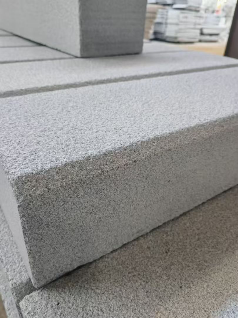 咸阳 芝麻灰荔枝面路沿石