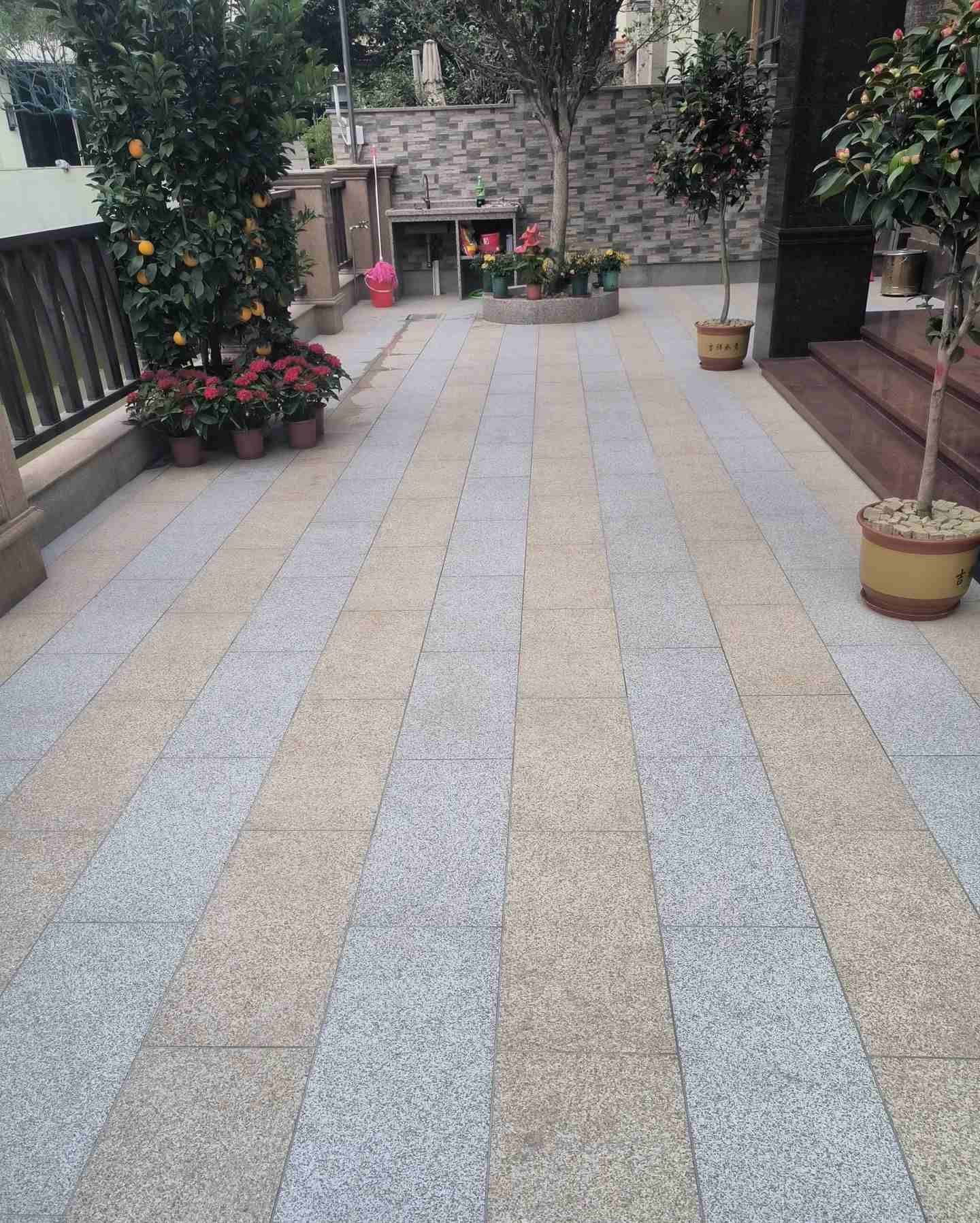 咸阳 黄金麻白麻荔枝面庭院铺装展示